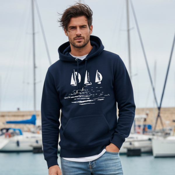Dahrah Darah sailing hoodie with print of sailing boats